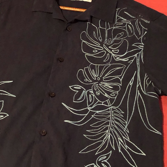 TOMMY BAHAMA SHORT SLEEVE EMBROIDERED SHIRT - Picture 5 of 15